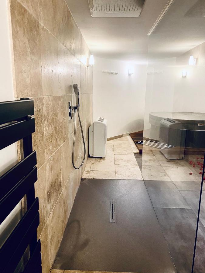 Mieuxqualhotel Jacuzzi Privatif La Parenthese Bordeaux Exterior photo